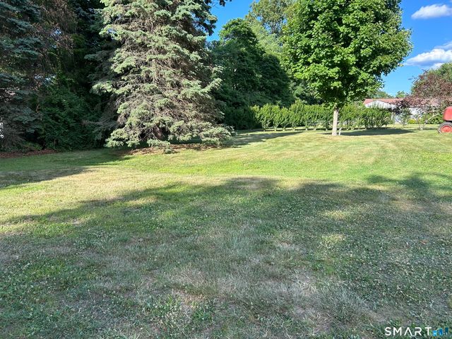 5 Sharon Court, Shelton, CT 06484