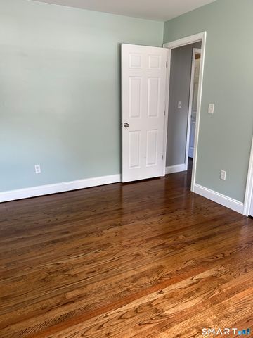 5 Sharon Court, Shelton, CT 06484