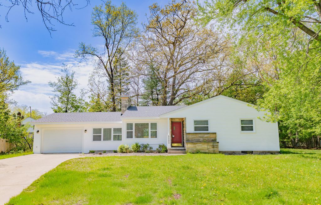 1122 Lynn Avenue, Kalamazoo City, MI 49008