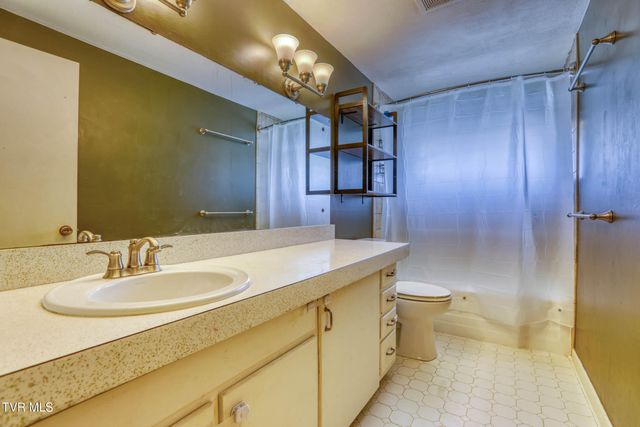 2136 Heatherly Road, Kingsport, TN 37660