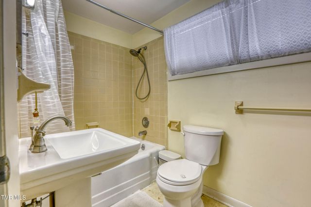 2136 Heatherly Road, Kingsport, TN 37660