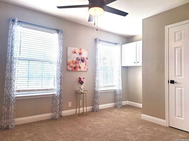 173 WHITEWING WAY, Floresville, TX 78114