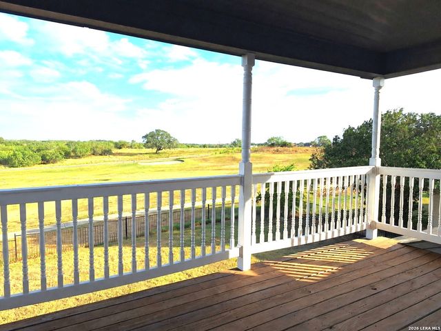 173 WHITEWING WAY, Floresville, TX 78114