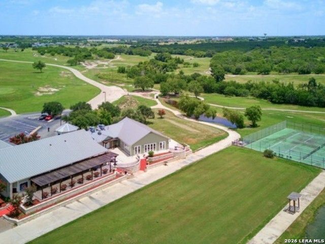 173 WHITEWING WAY, Floresville, TX 78114