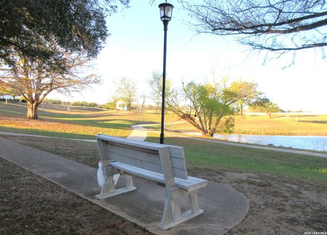 173 WHITEWING WAY, Floresville, TX 78114