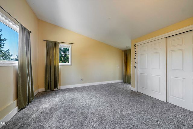 1000 Ivy Lane, Ashland, OR 97520