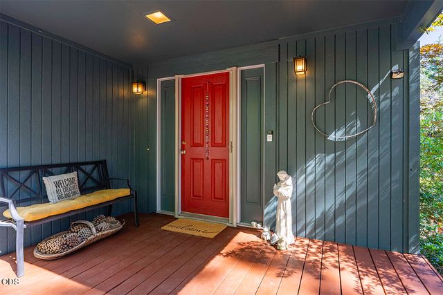 1000 Ivy Lane, Ashland, OR 97520