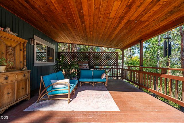 1000 Ivy Lane, Ashland, OR 97520