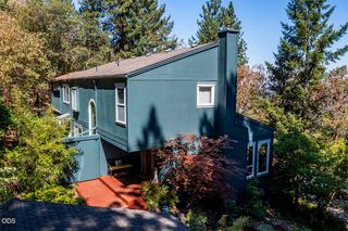 1000 Ivy Lane, Ashland, OR 97520
