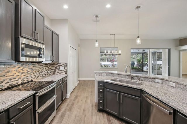 1918 RUTHERFORD DRIVE, Dover, FL 33527