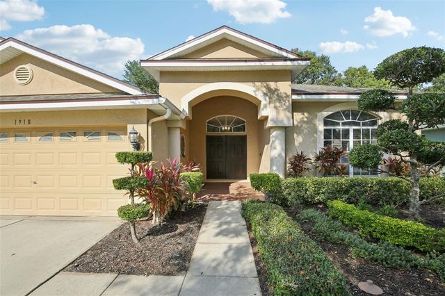 1918 RUTHERFORD DRIVE, Dover, FL 33527