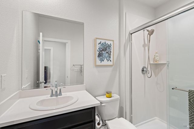 845 Cosmos Dr, Vacaville, CA 95687