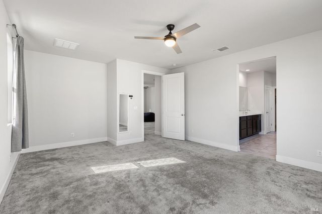 845 Cosmos Dr, Vacaville, CA 95687