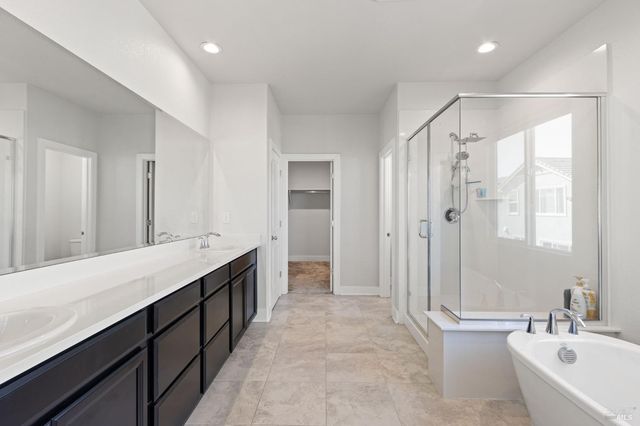 845 Cosmos Dr, Vacaville, CA 95687