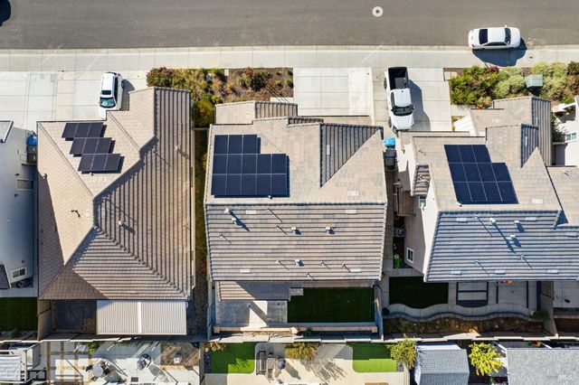 845 Cosmos Dr, Vacaville, CA 95687