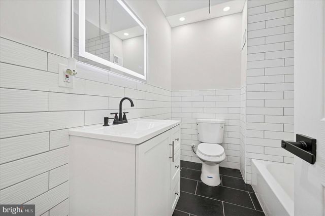 5722 FLORENCE AVE, Philadelphia, PA 19143