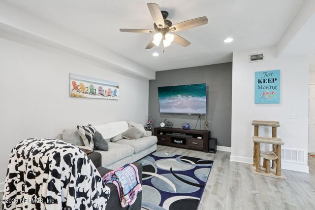 1524 1ST Street S, Jacksonville Beach, FL 32250