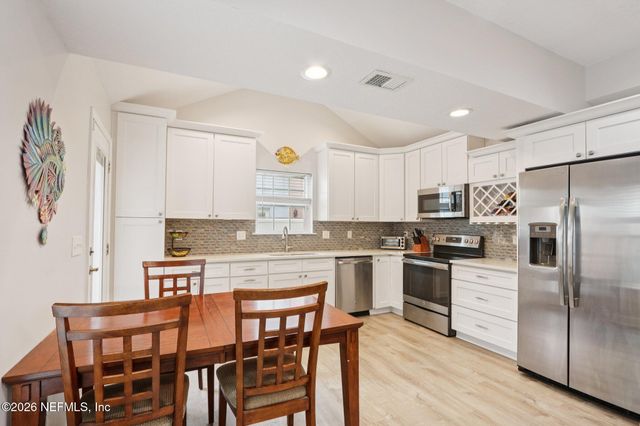 1524 1ST Street S, Jacksonville Beach, FL 32250