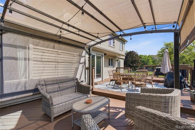 1817 Deer View Court, Howell, MI 48843