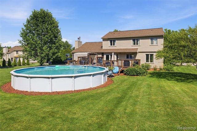 1817 Deer View Court, Howell, MI 48843