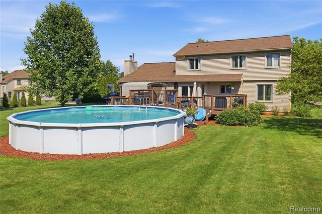 1817 Deer View Court, Howell, MI 48843