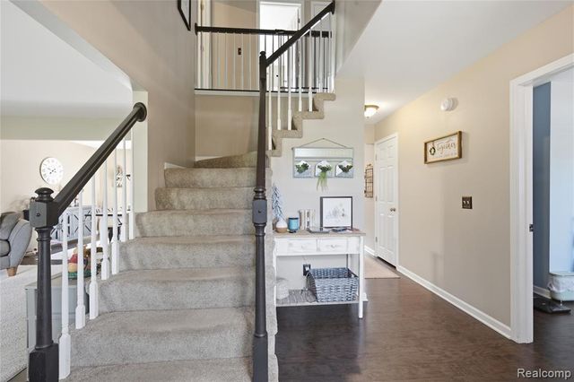 1817 Deer View Court, Howell, MI 48843