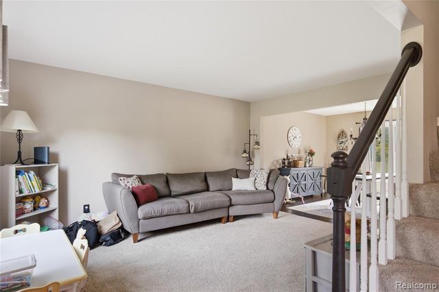 1817 Deer View Court, Howell, MI 48843