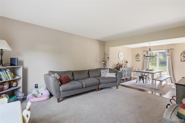 1817 Deer View Court, Howell, MI 48843
