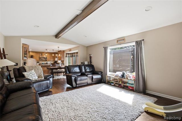 1817 Deer View Court, Howell, MI 48843