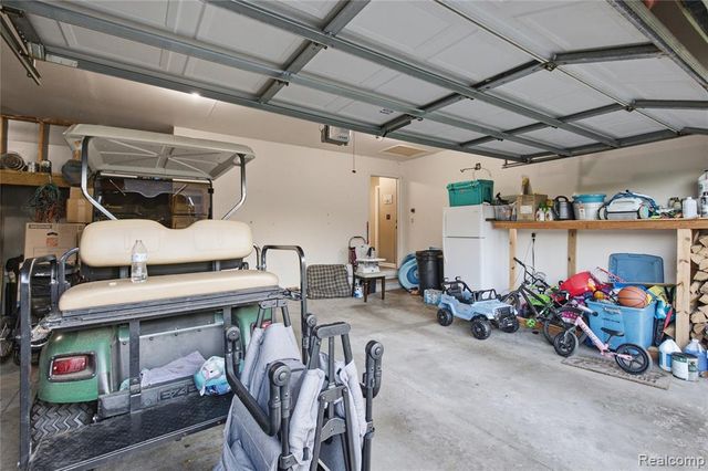 1817 Deer View Court, Howell, MI 48843