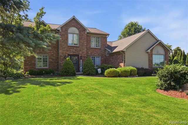 1817 Deer View Court, Howell, MI 48843