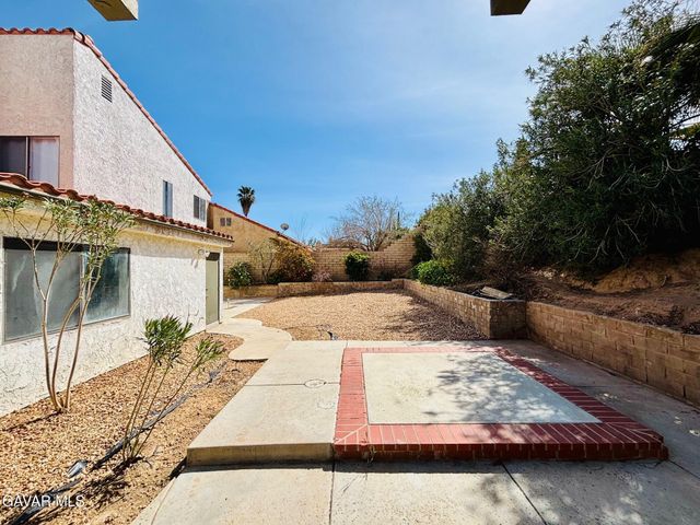 38343 W 5th Place, Palmdale, CA 93551