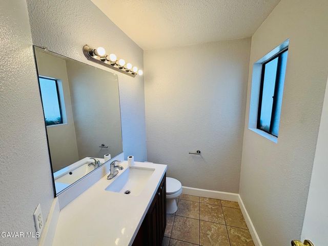 38343 W 5th Place, Palmdale, CA 93551