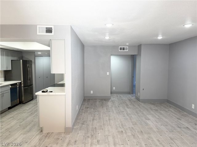 4160 Gannet Circle 341, Las Vegas, NV 89103