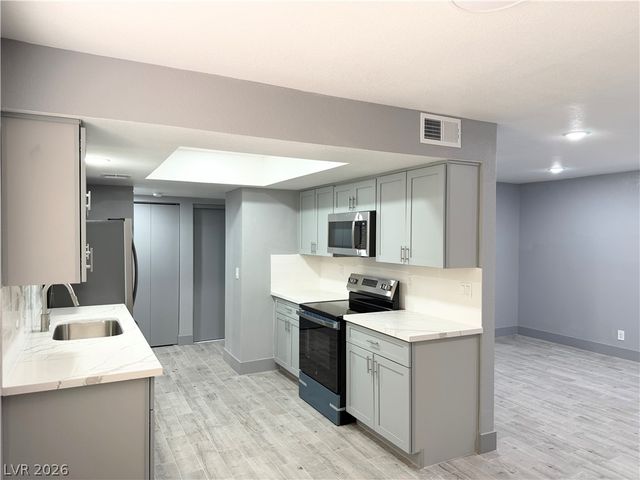 4160 Gannet Circle 341, Las Vegas, NV 89103
