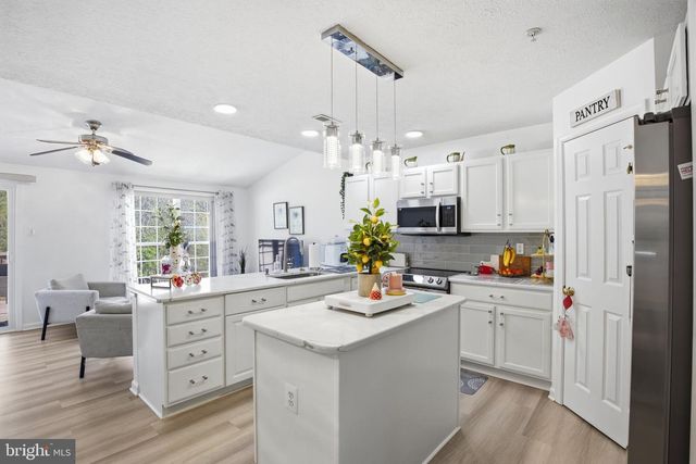2947 RAKING LEAF DR, Abingdon, MD 21009