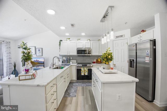 2947 RAKING LEAF DR, Abingdon, MD 21009