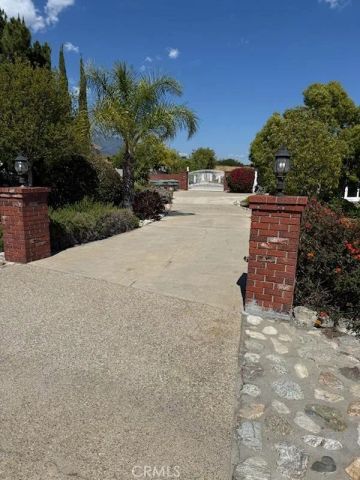 3742 Hollins, Claremont, CA 91711