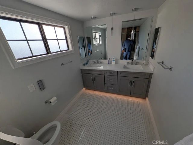 3742 Hollins, Claremont, CA 91711