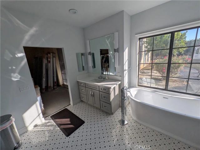 3742 Hollins, Claremont, CA 91711