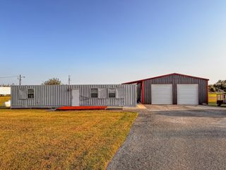 350 Summerfield Court E, Springtown, TX 76082