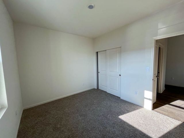 1095 Savannah Lane, Pingree Grove, IL 60140