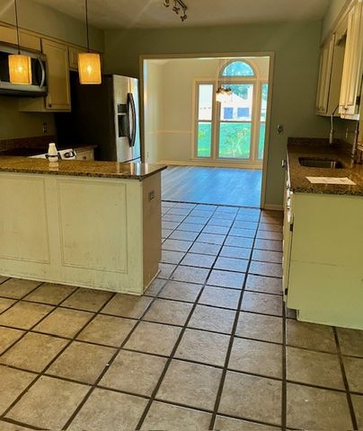 182 Lee Road 0980, Smiths Station, AL 36877