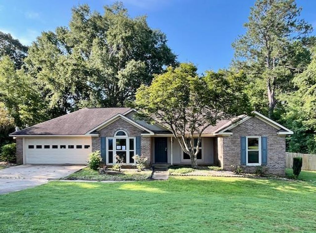 182 Lee Road 0980, Smiths Station, AL 36877