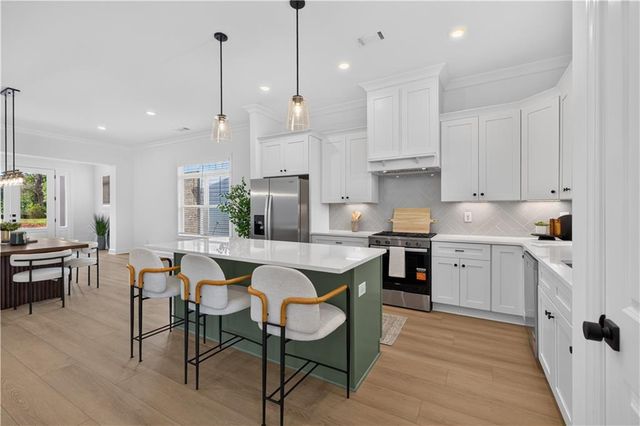 154 Dewey Road, Lilburn, GA 30047