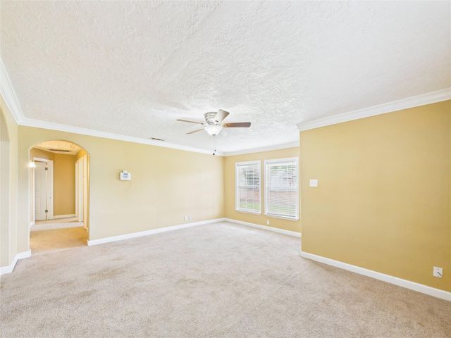 1213 W Sidnor Street, Alvin, TX 77511