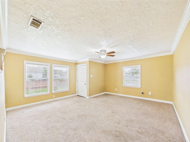 1213 W Sidnor Street, Alvin, TX 77511