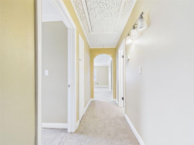 1213 W Sidnor Street, Alvin, TX 77511