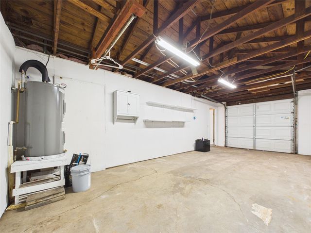 1213 W Sidnor Street, Alvin, TX 77511