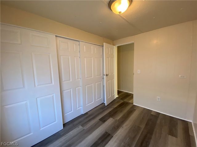 7877 Suncoast DR, North Fort Myers, FL 33917